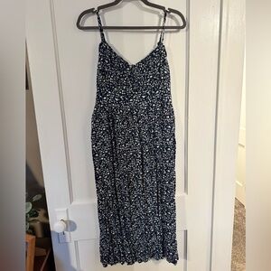 NWOT Blue/White Old Navy Floral Dress